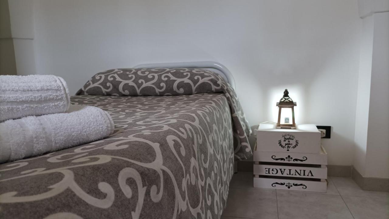 הוילה אוסטוני Miniecocasa Ottocentesca In Zona Free-Parking Ed Ecoclimatizzata מראה חיצוני תמונה