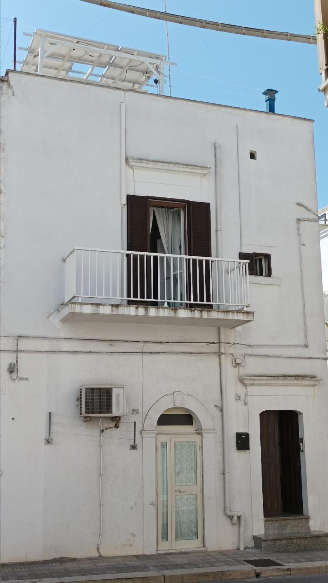 הוילה אוסטוני Miniecocasa Ottocentesca In Zona Free-Parking Ed Ecoclimatizzata מראה חיצוני תמונה